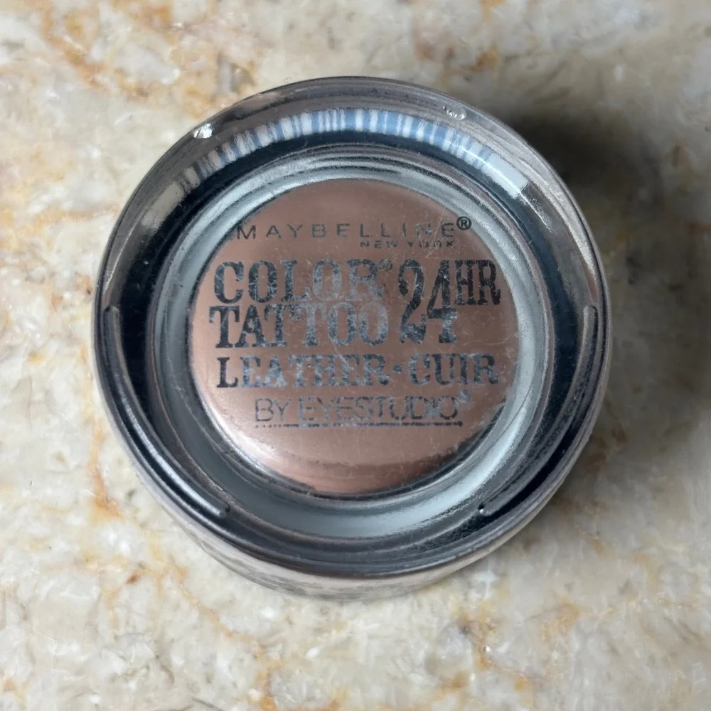 Maybelline Color Tattoo 24HR Leather Eyeshadow 80 Creamy Beige Matte Tan 4g